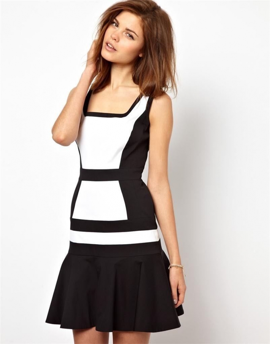 DQ168 Karen Millen Colour Block Flippy 